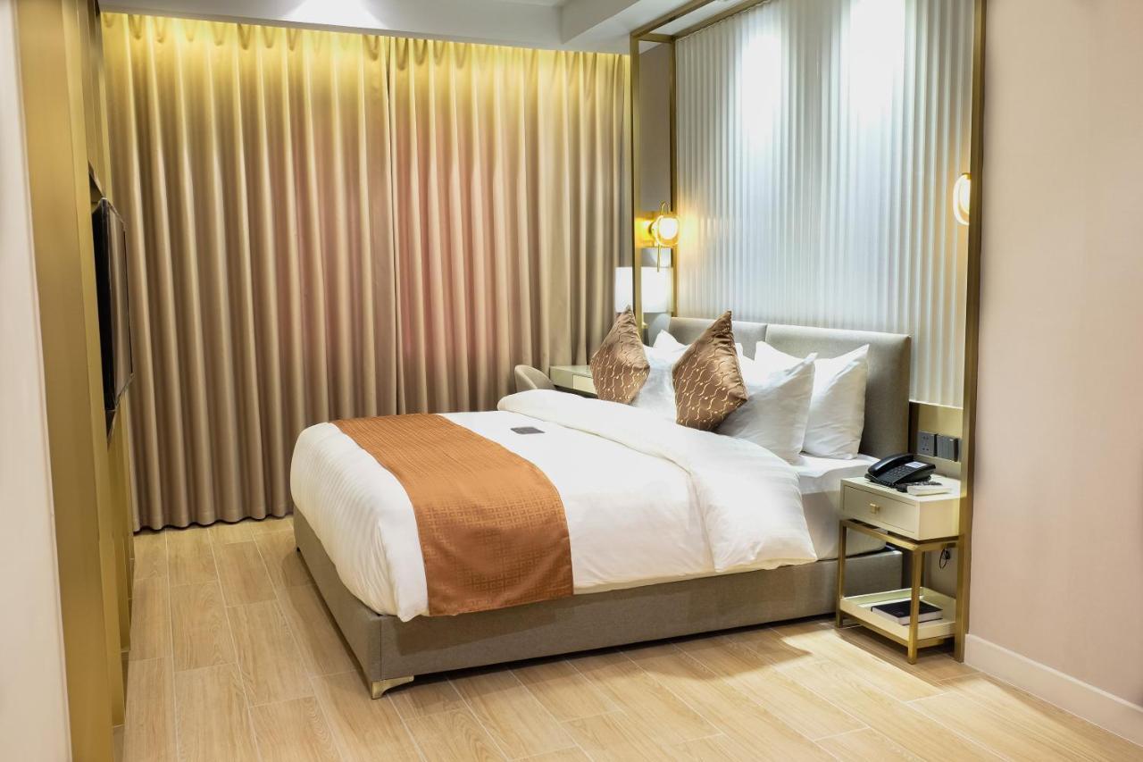 Uma Hotel And Residences Нага Экстерьер фото