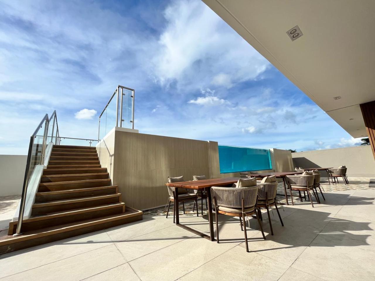 Uma Hotel And Residences Нага Экстерьер фото