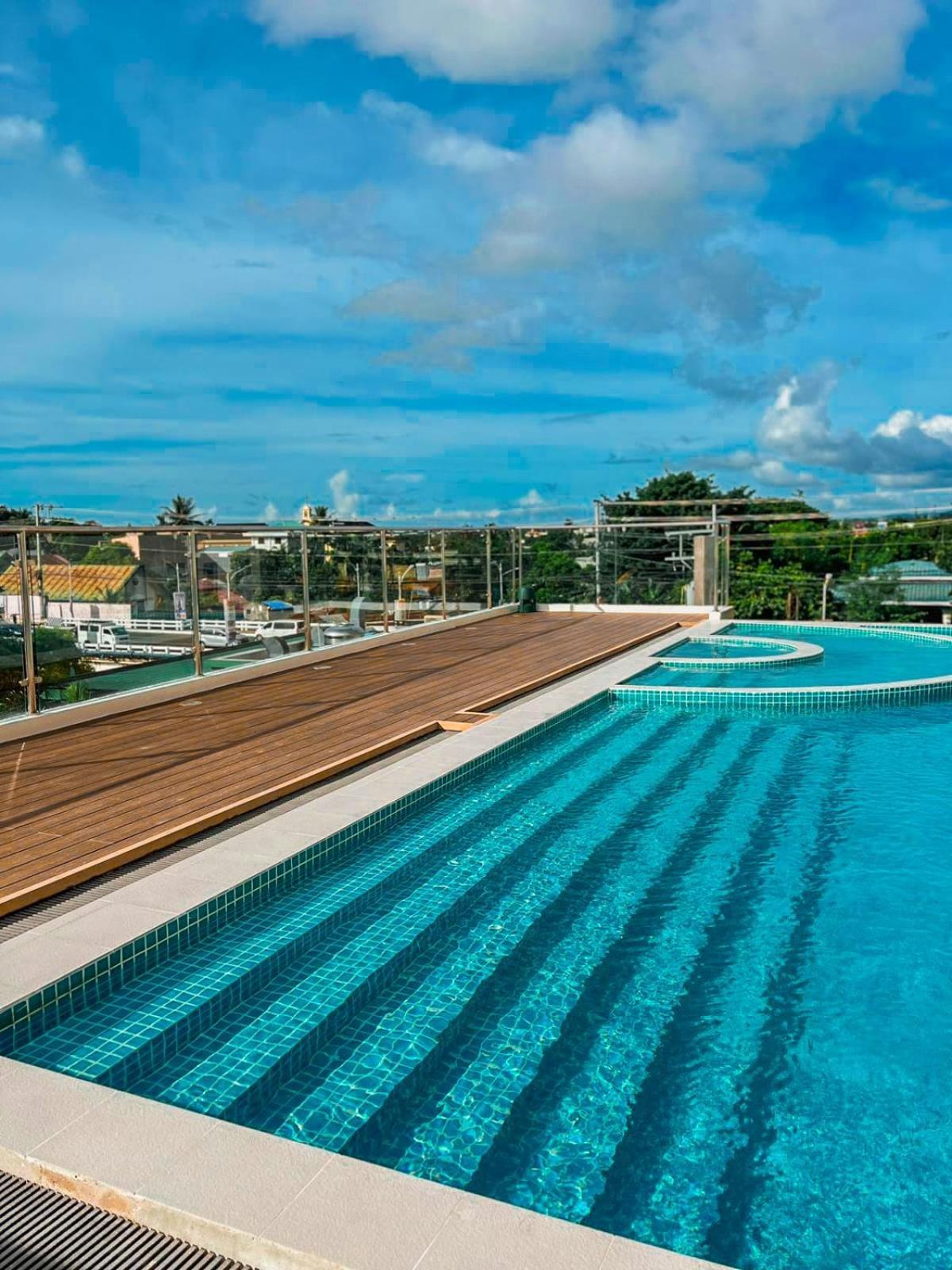 Uma Hotel And Residences Нага Экстерьер фото